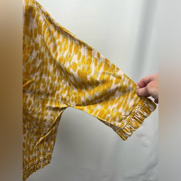 CYNTHIA ROWLEY Yellow Cheetah print Linen ruffle top size M - Picture 3 of 13